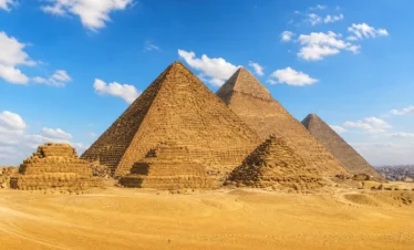 الأهرامات